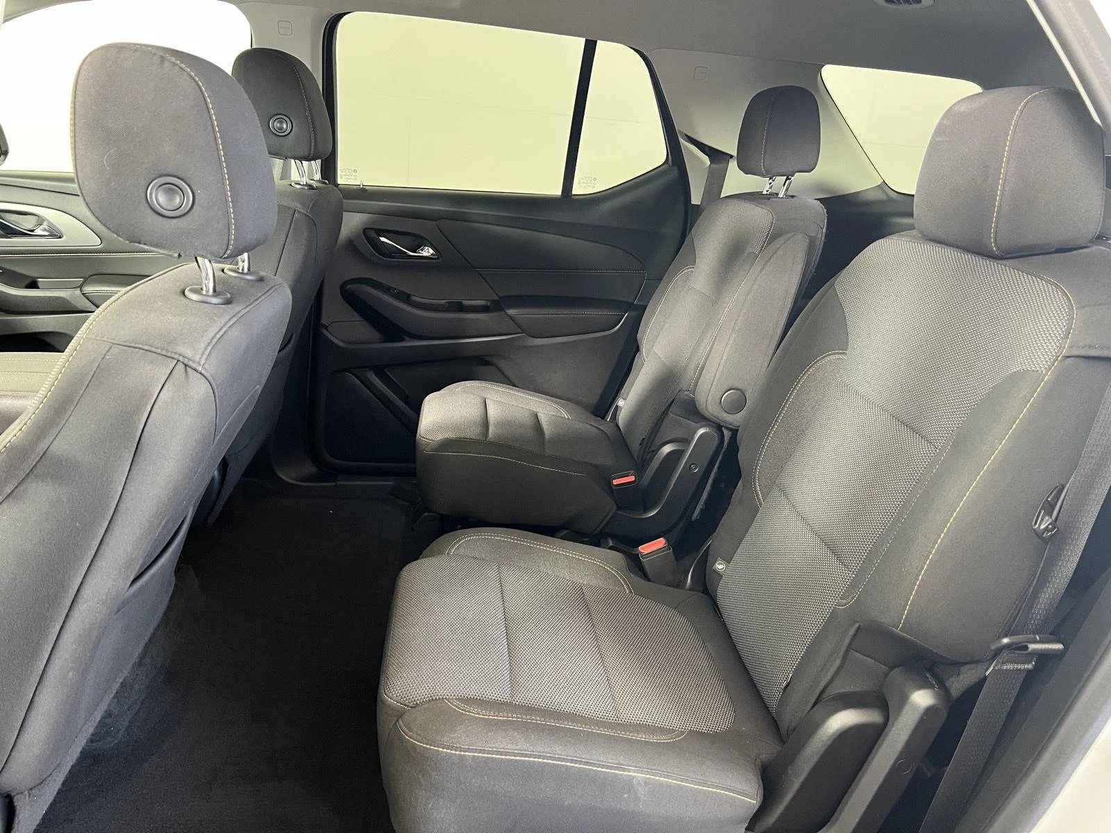 Used 2020 SUMMIT WHITE Chevrolet LT Cloth image 34