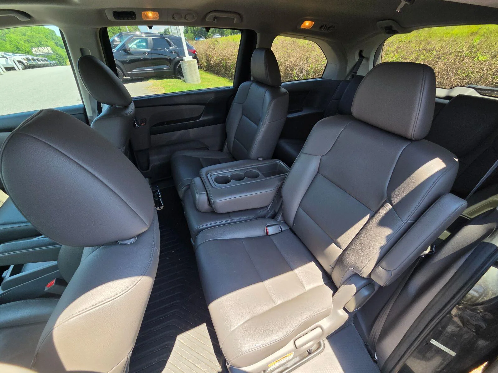 Used 2016 Crystal Black Pearl Honda EX-L image 8