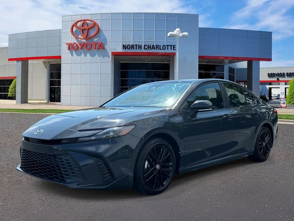 Certified Used 2025  Toyota SE image 4