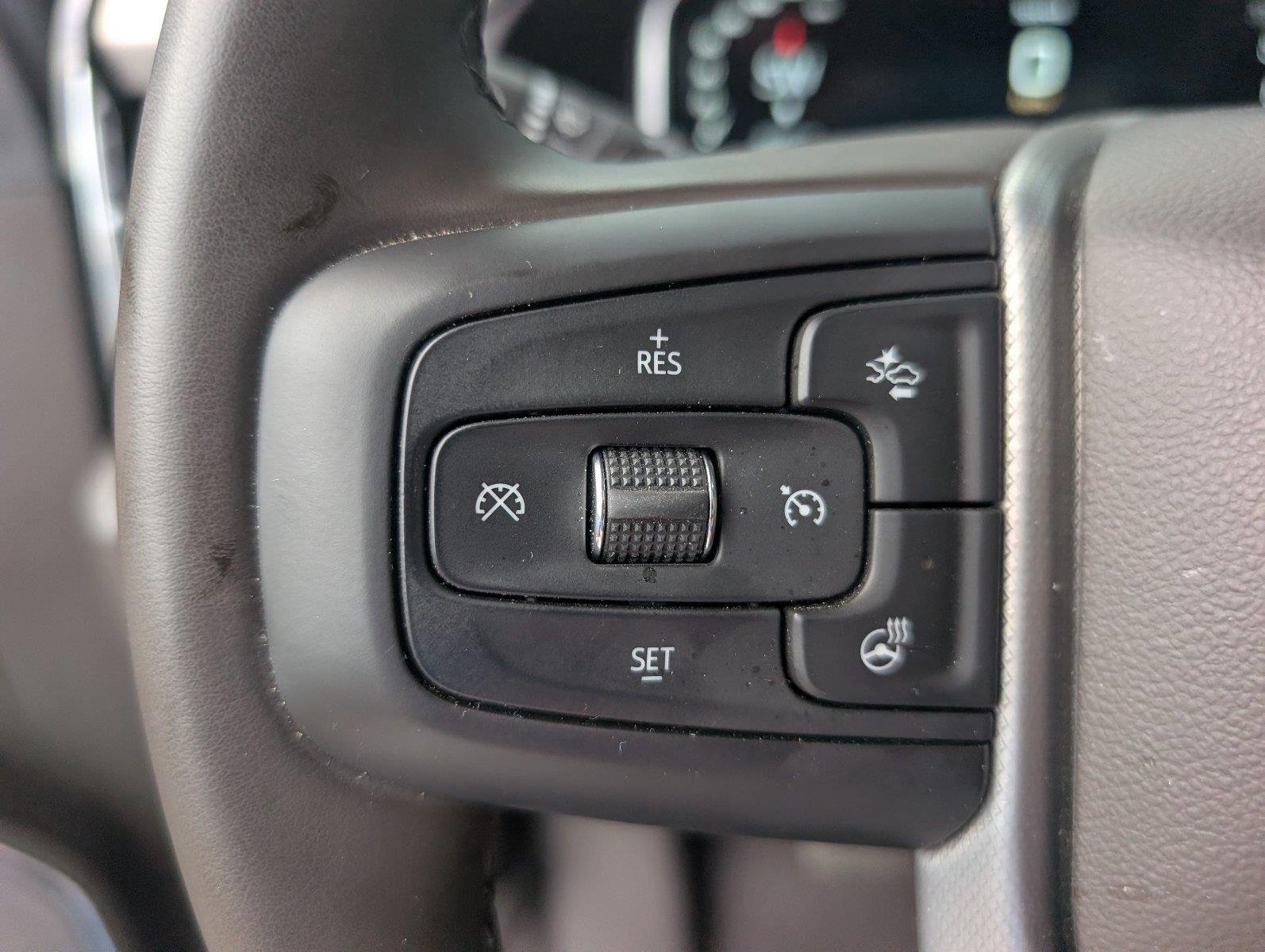 Used 2025 Onyx Black GMC Denali image 28
