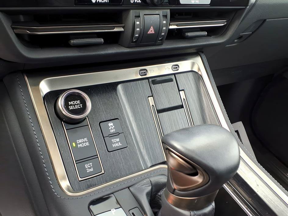 2024 Lexus GX Luxury - Photo 21