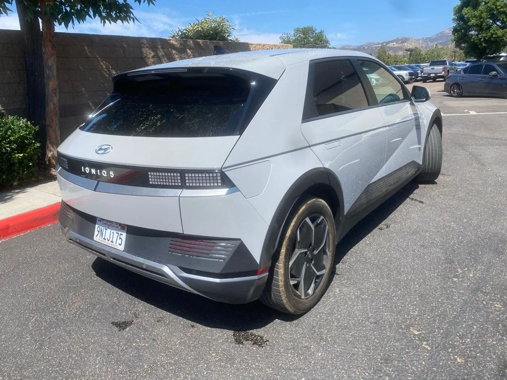 Used 2024 Gray Hyundai SEL image 7