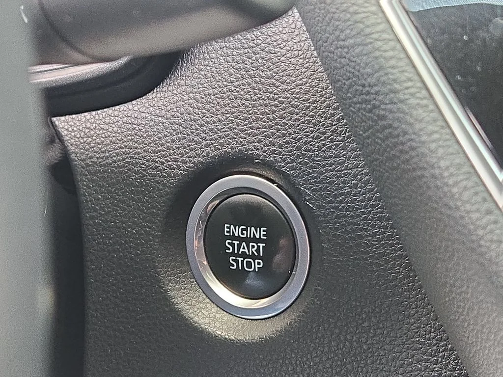 Used 2024 Ice Toyota SE image 33