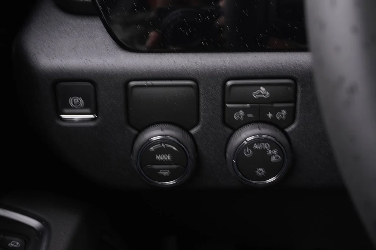 2026 Chevrolet Silverado 1500 LT - Photo 38