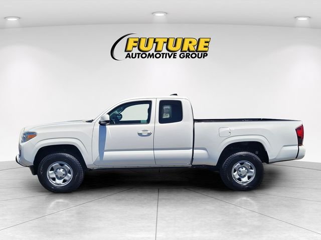 Used 2018 White Toyota SR image 6