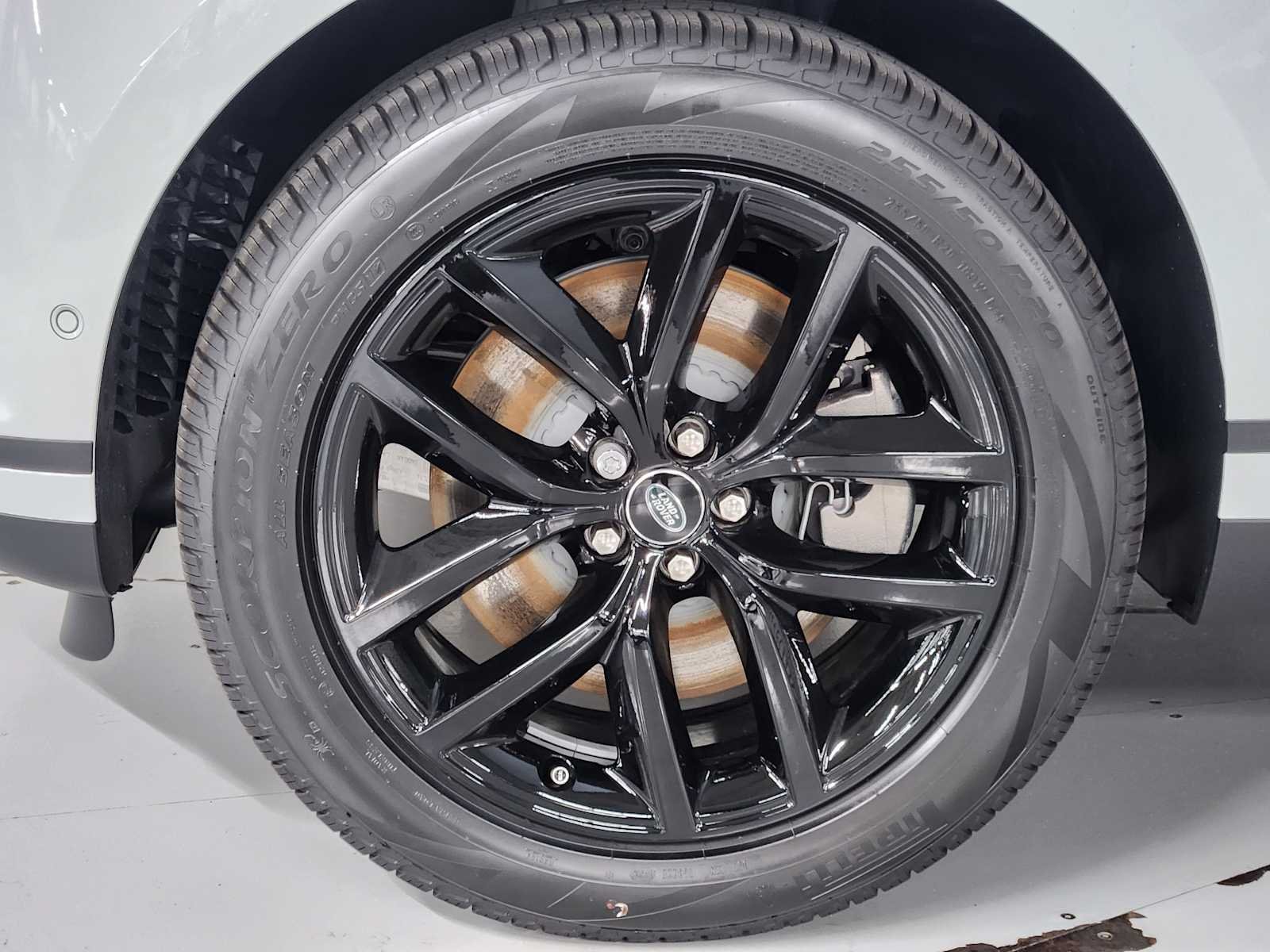 New 2026 Fuji White Land Rover S image 12