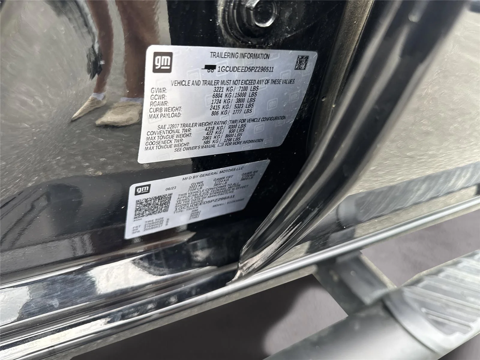 Used 2023 Black Chevrolet RST image 38