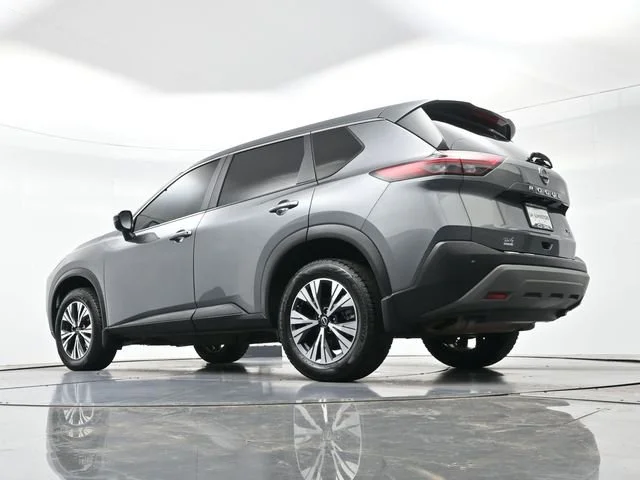 Used 2023 Gun Metallic Nissan SV image 25