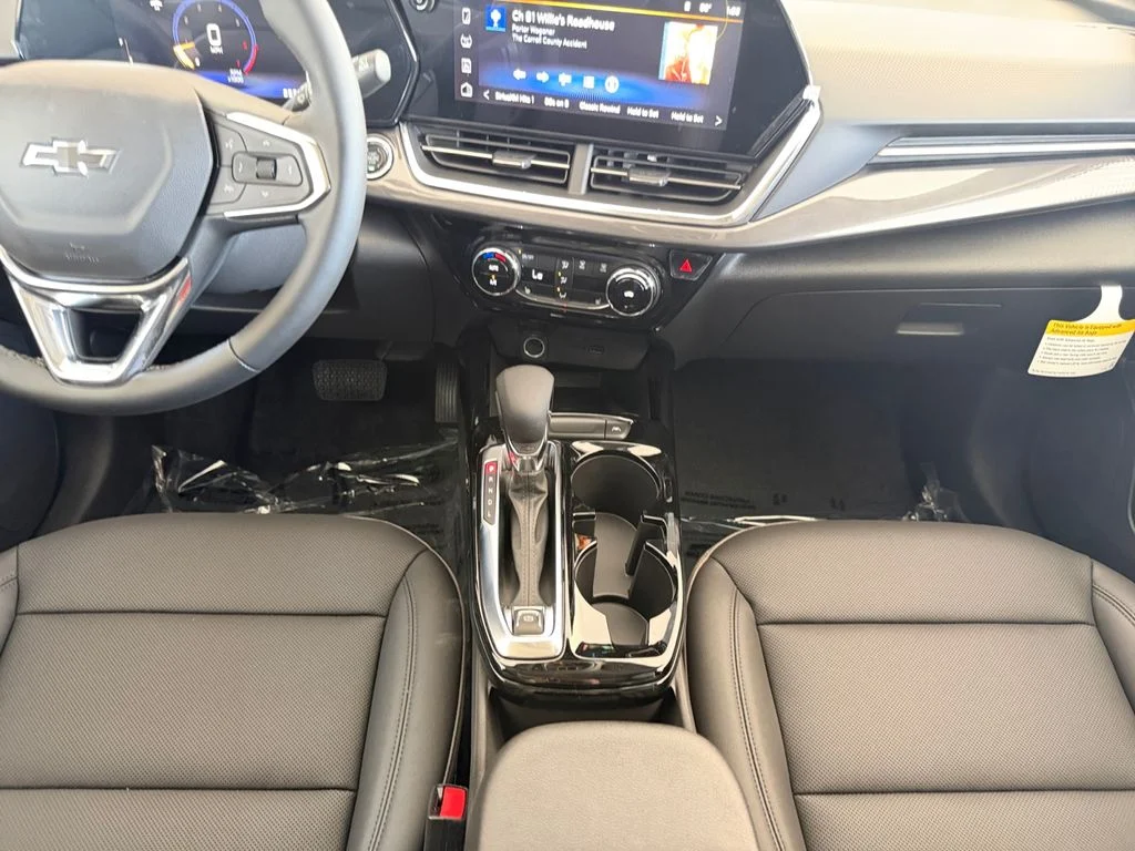 New 2026 Summit White Chevrolet ACTIV image 15