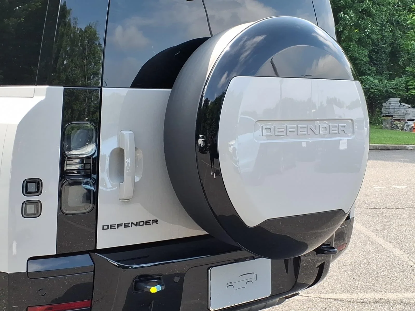 New 2026 Grey Land Rover 130 X-Dynamic SE image 19
