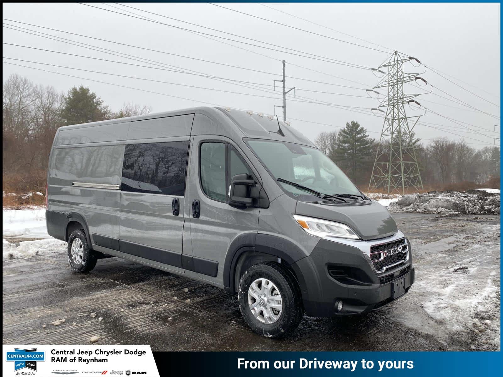 2025 RAM ProMaster 3500 SLT PLUS 159" WB High Roof Ext's photo