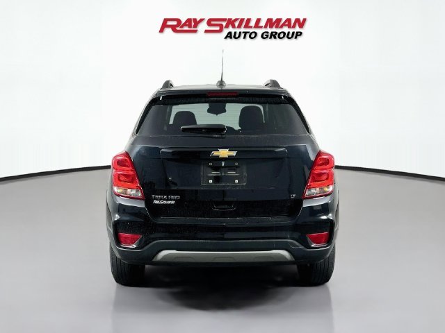 Used 2020 Black Chevrolet LT image 6