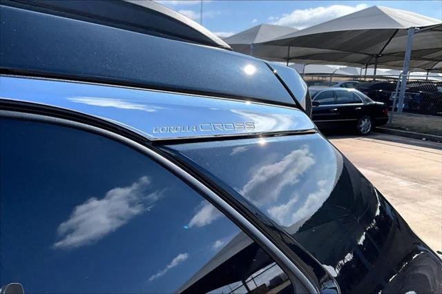 Certified Used 2025 JET BLACK Toyota  image 33