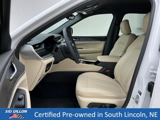 Used 2023 Bright White Clearcoat Jeep Limited image 16