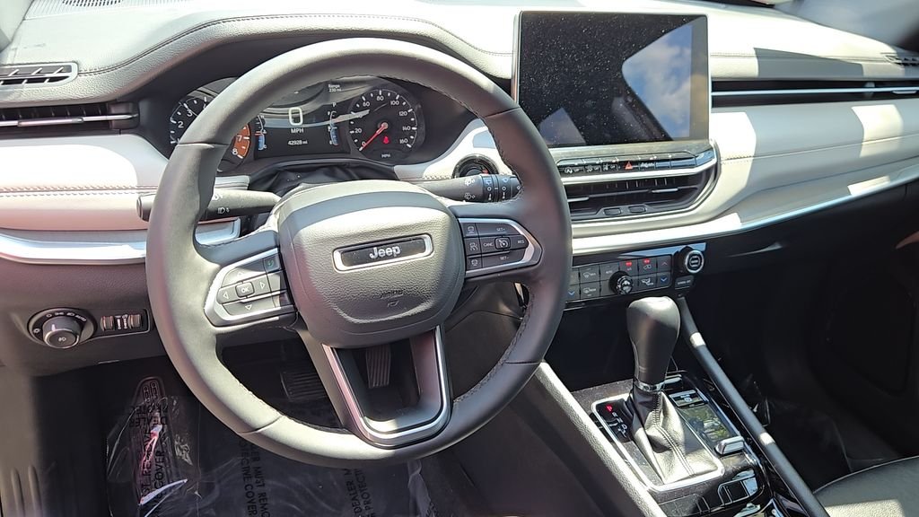 Used 2025 Red Jeep Limited image 9