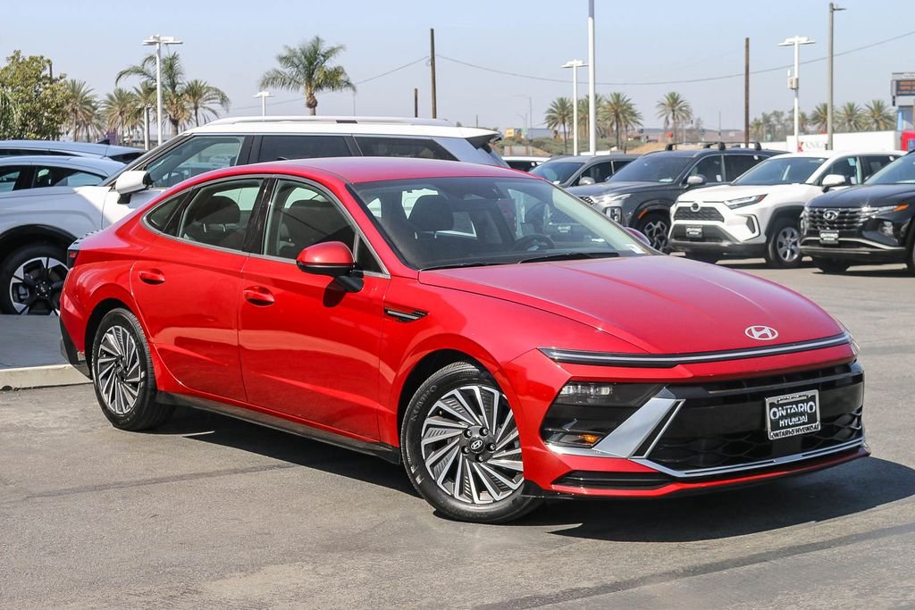2025 Hyundai Sonata SEL's photo