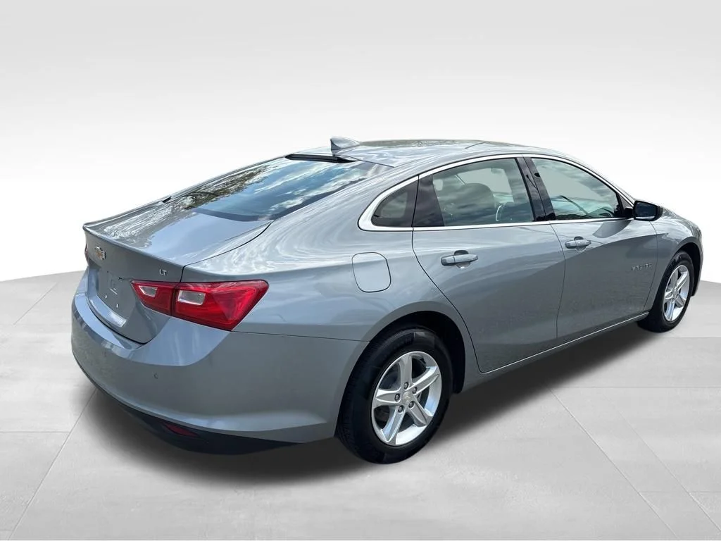 Used 2024 Gray Chevrolet LT image 5