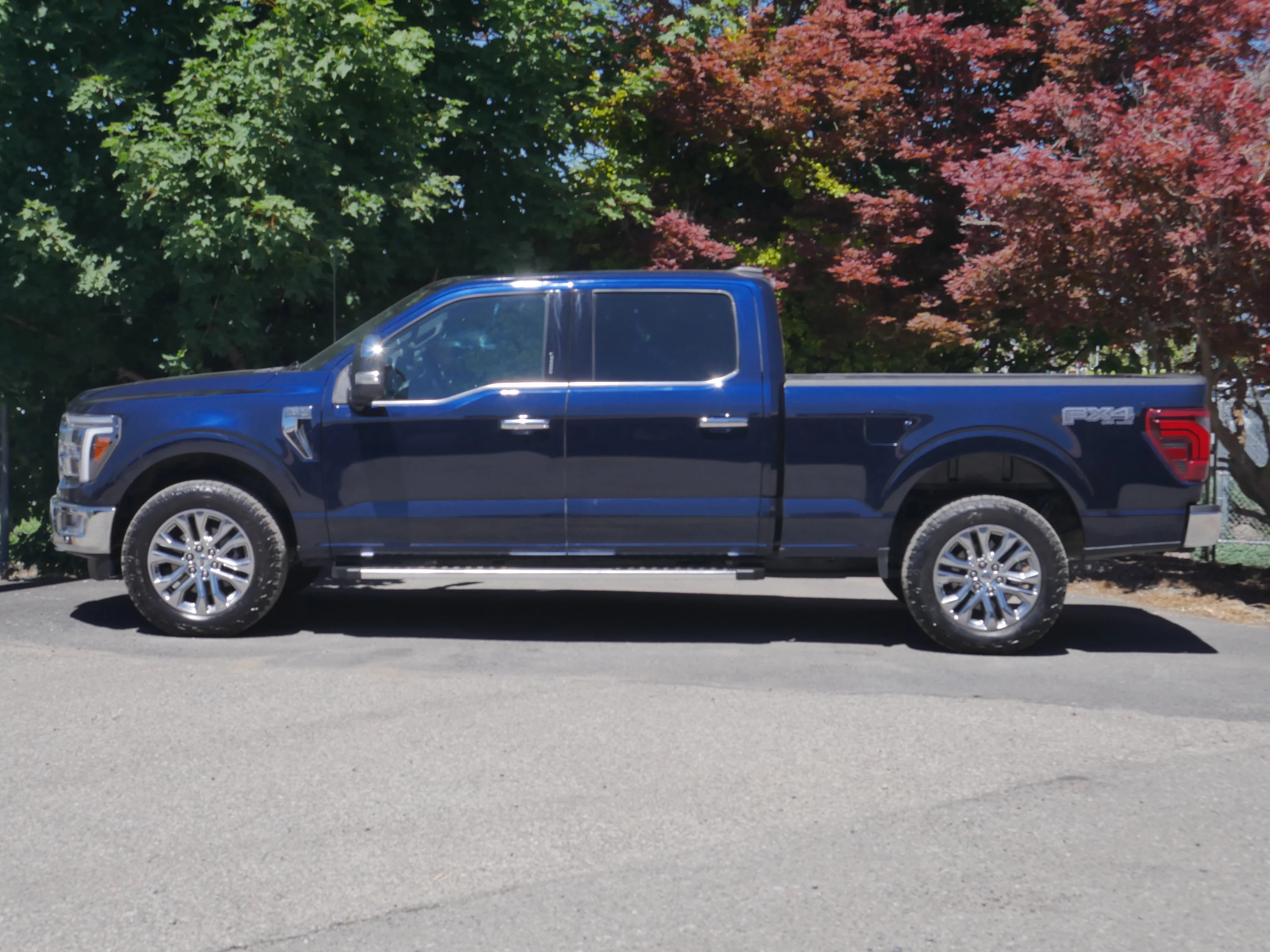 Certified Used 2024 Blue Metallic Ford LARIAT image 19