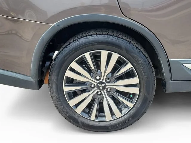Used 2019 Brown Mitsubishi SE image 36
