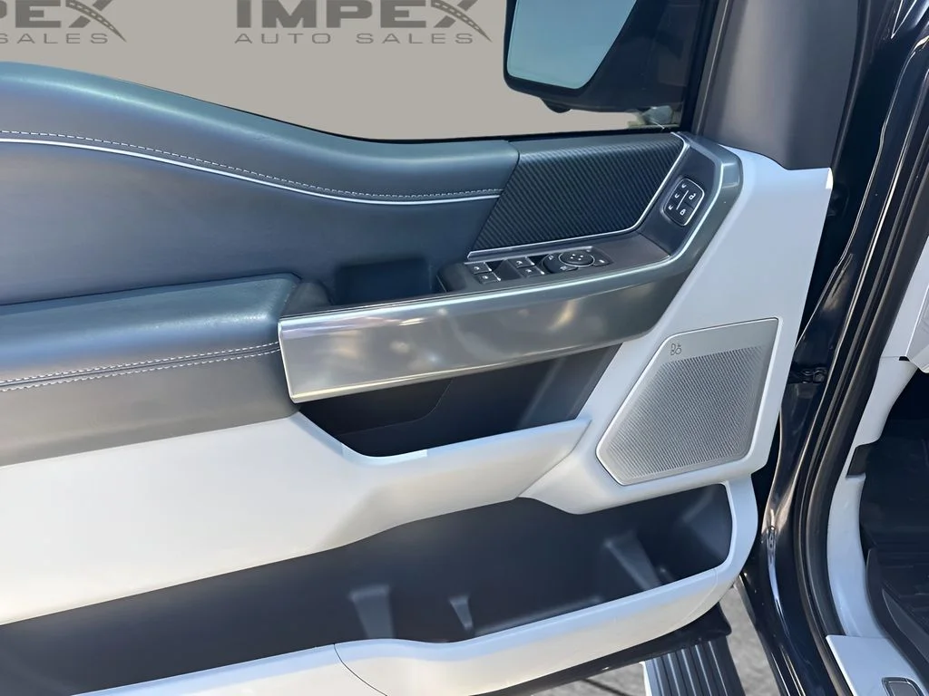 Used 2022 Blue Ford Limited image 11