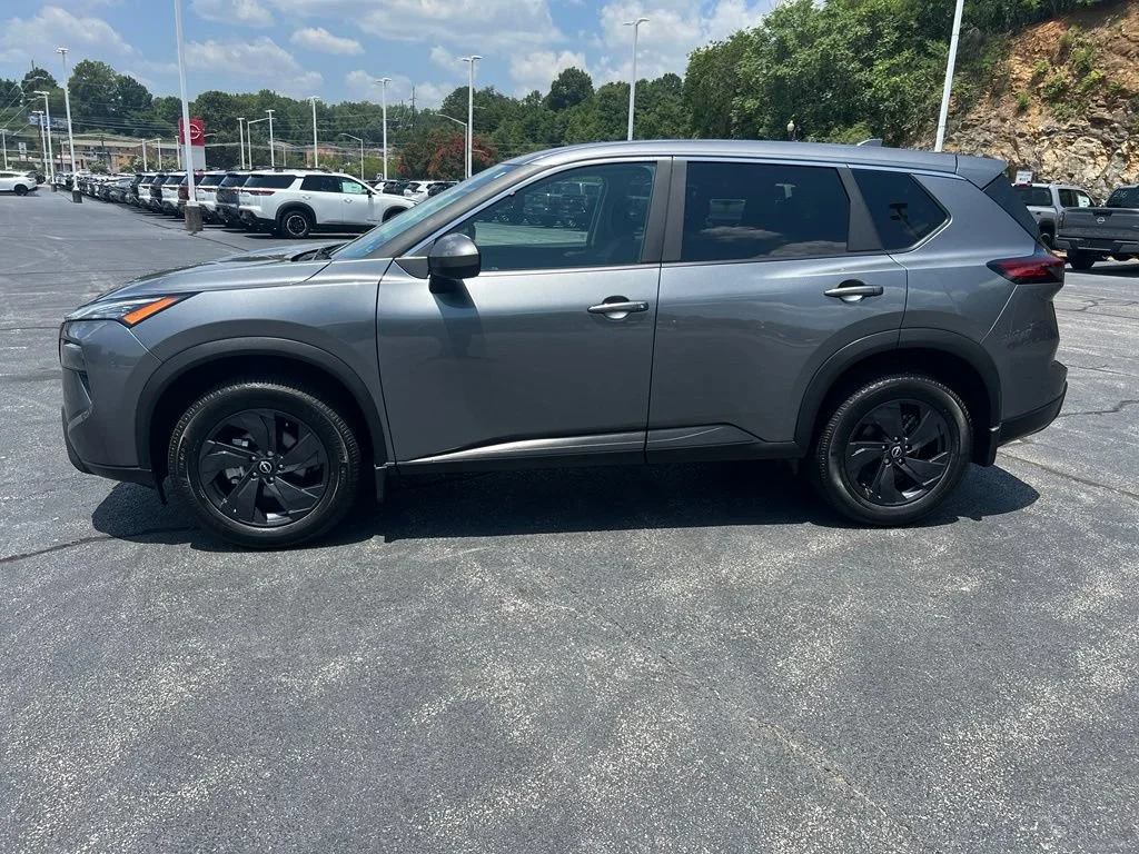 Used 2024 Gun Metallic Nissan SV image 7
