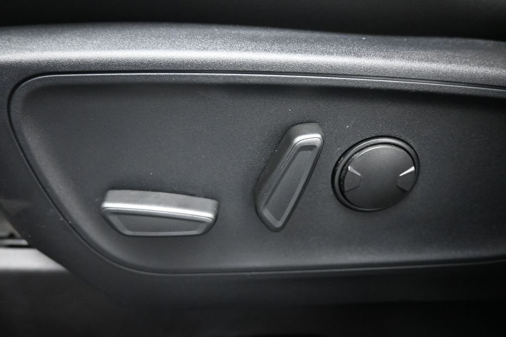 New 2026 Carbonized Gray Metallic Ford Big Bend image 21