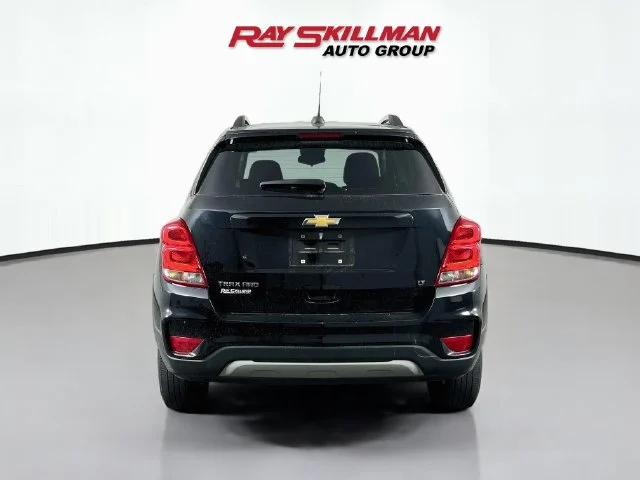 Used 2020 Black Chevrolet LT image 6