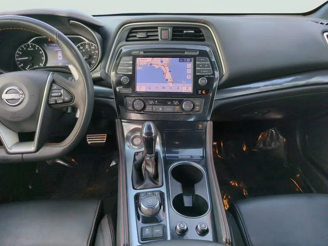 Used 2023 Gray Nissan SR image 14