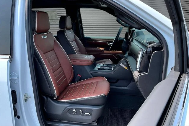 New 2026 Glacier White Tricoat GMC Denali Ultimate image 11