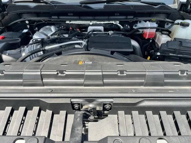 Used 2025 Sterling Metallic GMC Denali image 30
