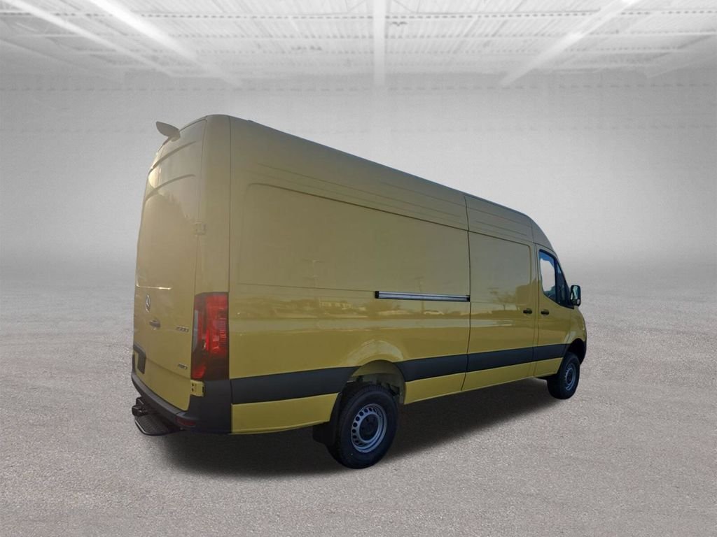 New 2026 calcite yellow Mercedes-Benz Cargo 170 WB image 5
