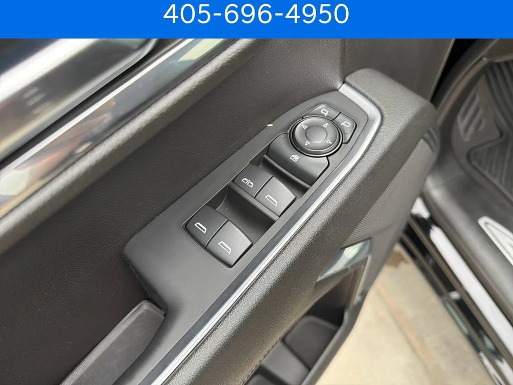 Pre-Owned 2024 Chevrolet Silverado 1500 LT