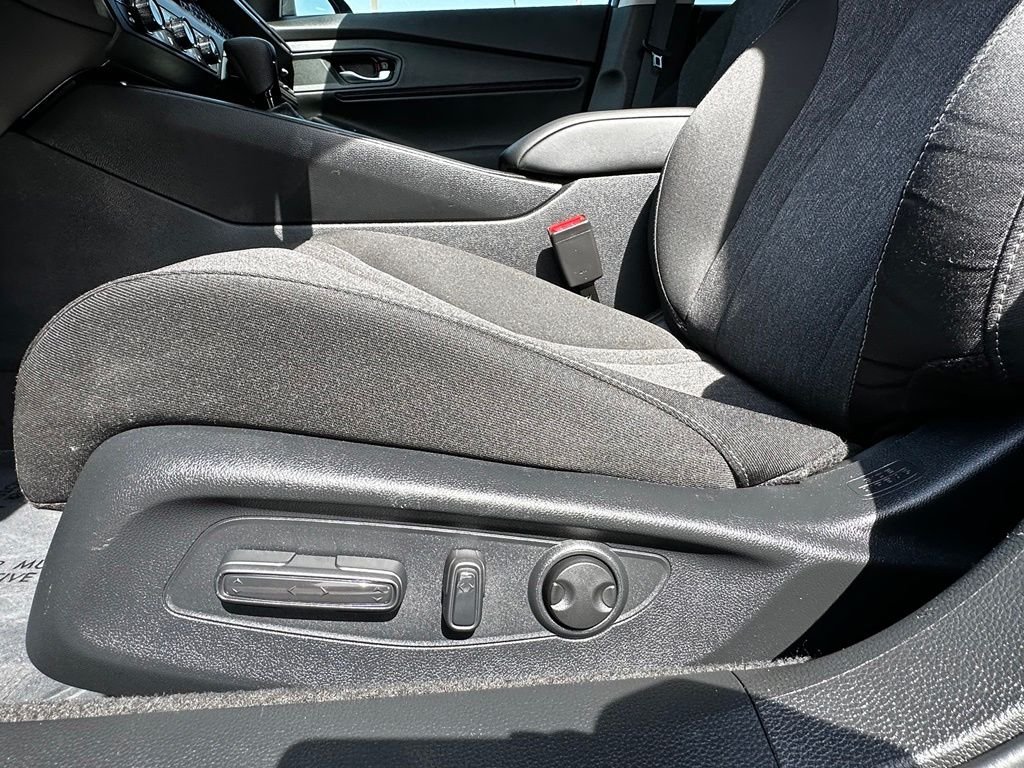 Used 2026 Gray Honda SE image 24