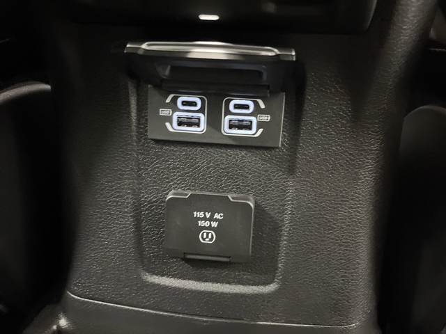 2025 Jeep Wrangler 4-Door Sahara - Photo 31