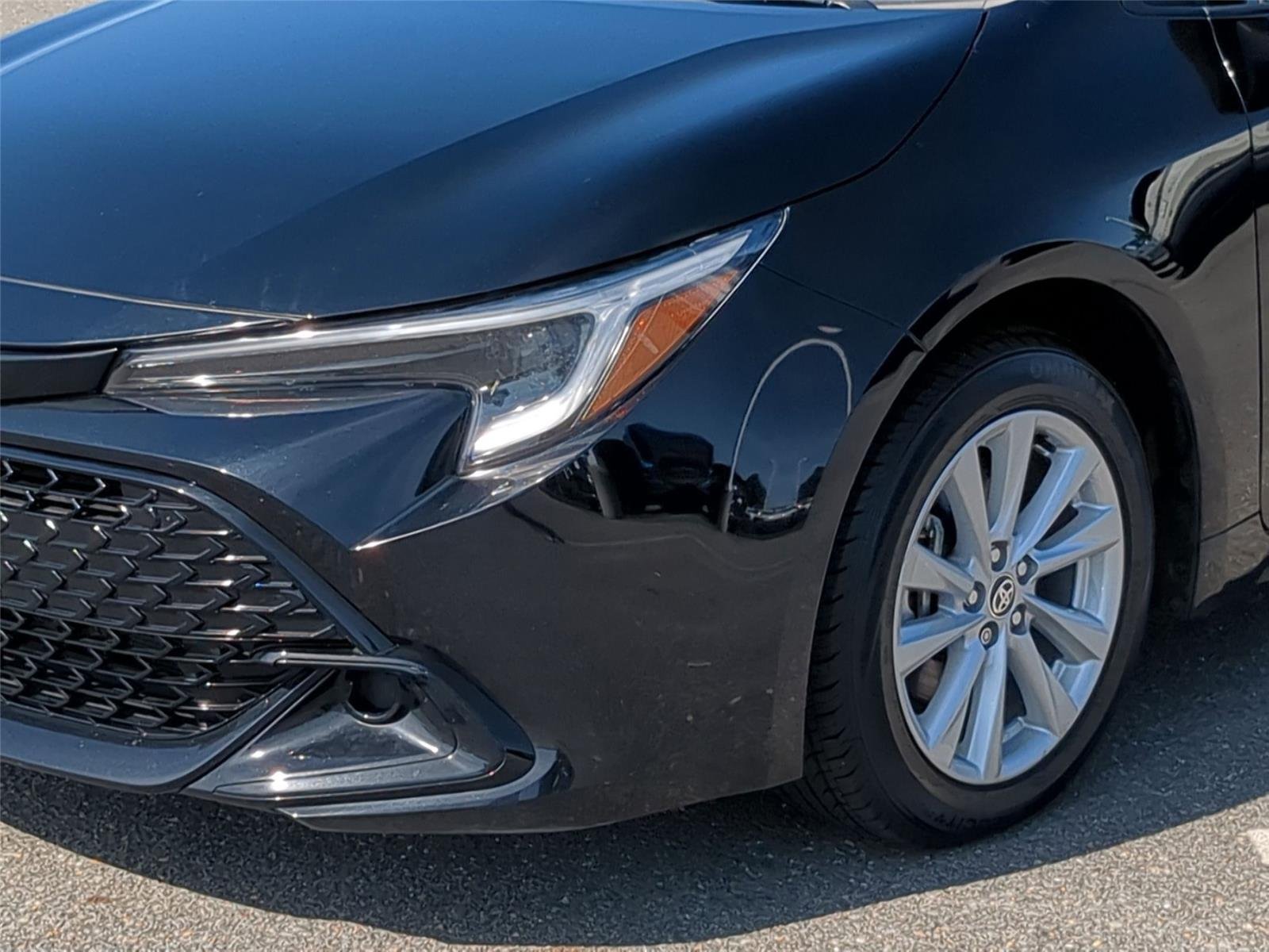 Used 2025 Midnight Black Metallic Toyota SE image 9