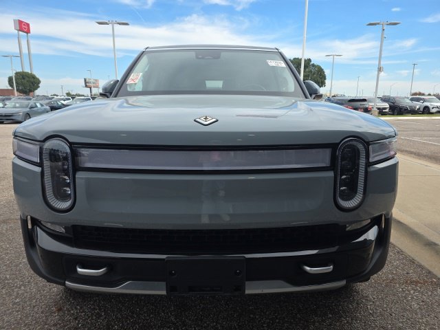 Used 2024 Gray Rivian Adventure Dual Motor Standard Pack image 2