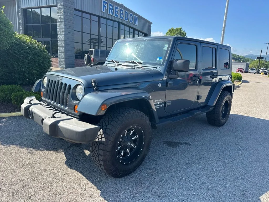 Used 2008 Jeep Wrangler Unlimited Sahara with VIN 1J8GA59168L594682 for sale in Wise, VA