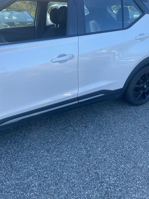 Used 2020 White Nissan SR image 5