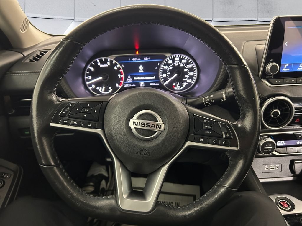 Used 2022 Black Nissan SV image 9