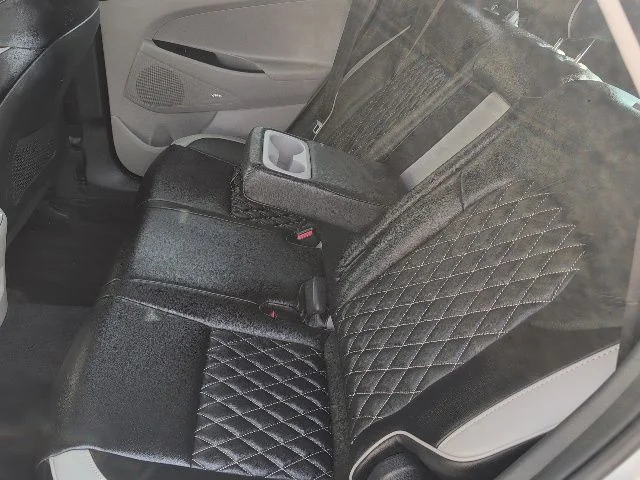 Used 2019 Silver Hyundai Sport image 17