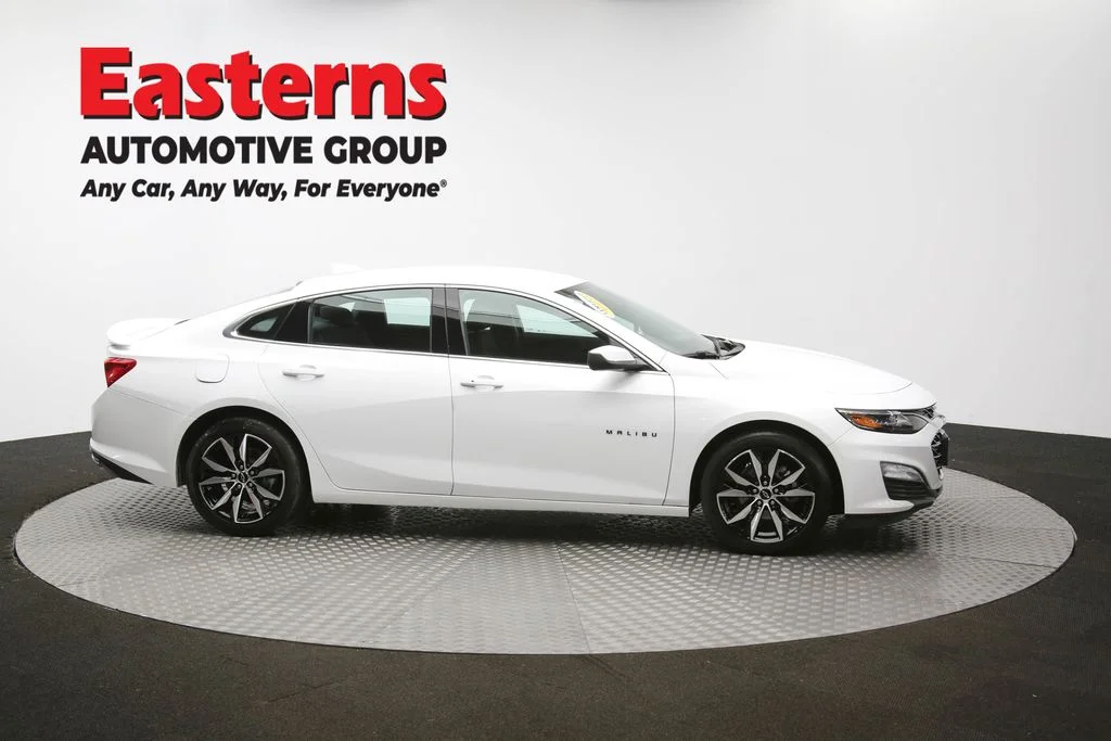 Used 2022 White Chevrolet RS image 42