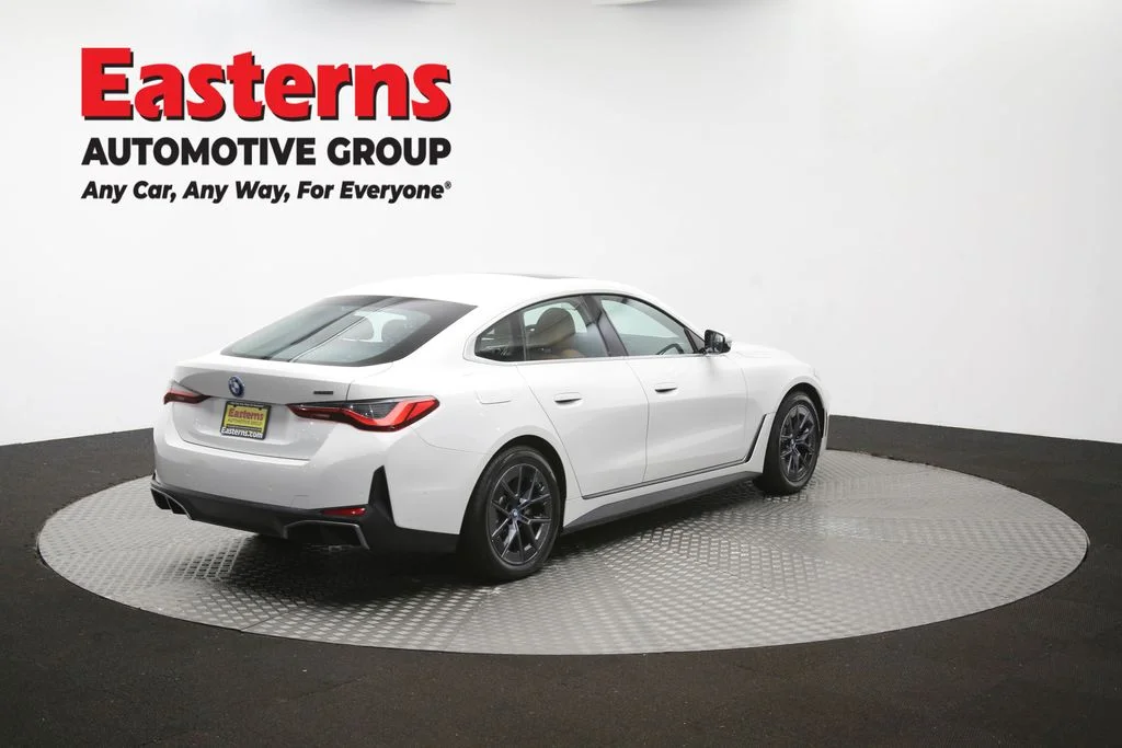 Used 2023 White BMW eDrive35 image 41