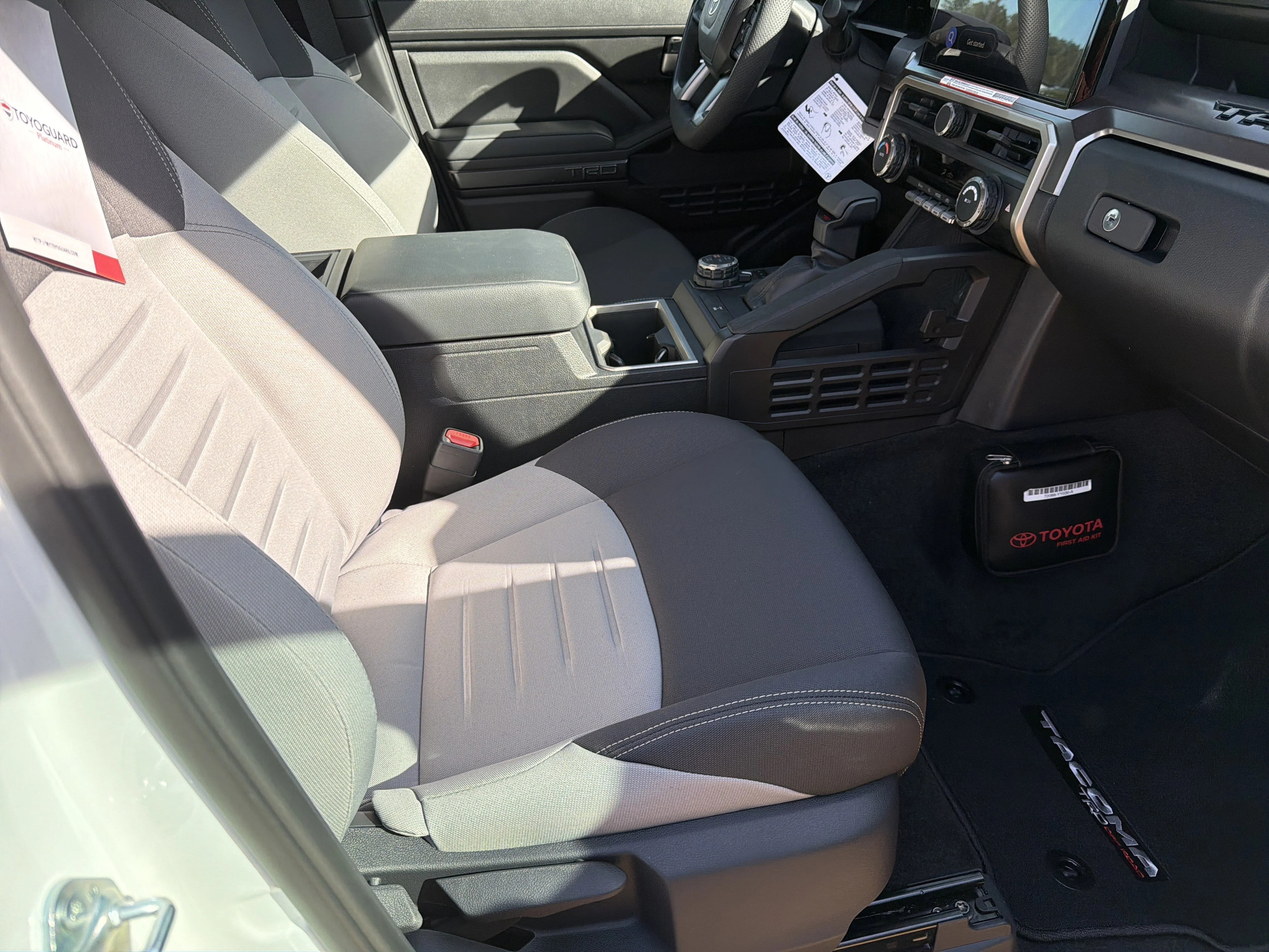 2025 Toyota Tacoma TRD Off Road - Photo 22