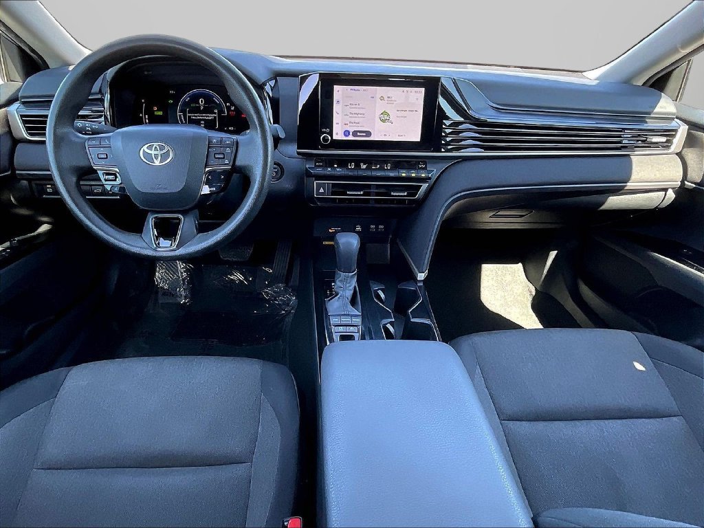 Used 2025 Silver Toyota LE image 7