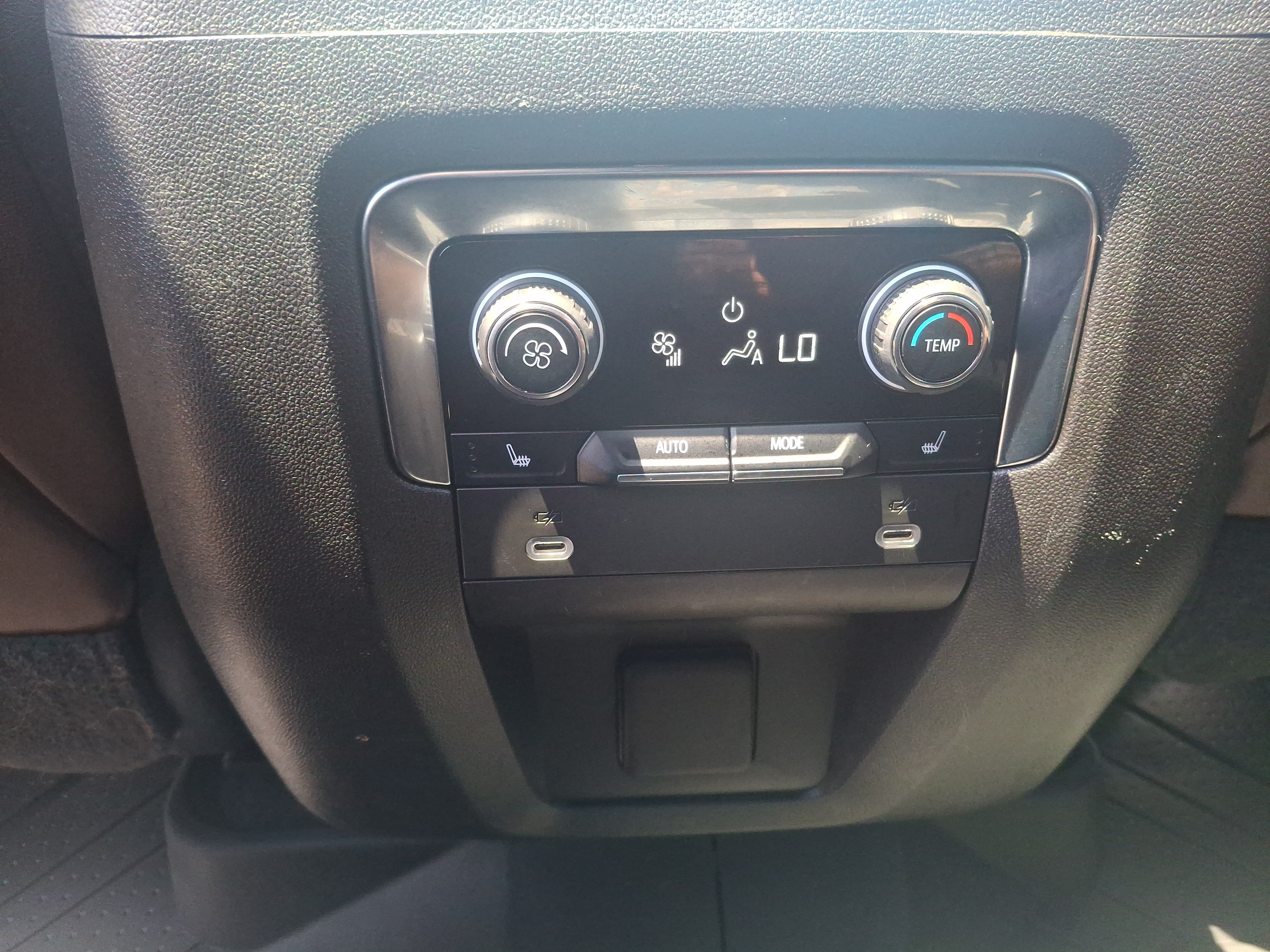 Used 2021 White Chevrolet High Country image 14