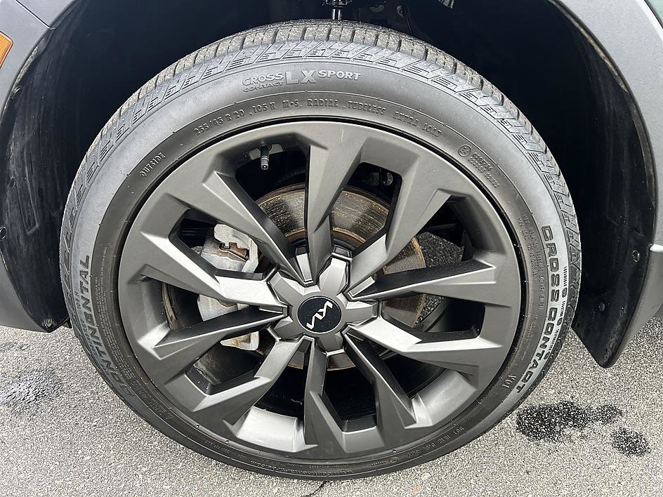 Used 2022 Aruba Green Kia X-Line EX image 9