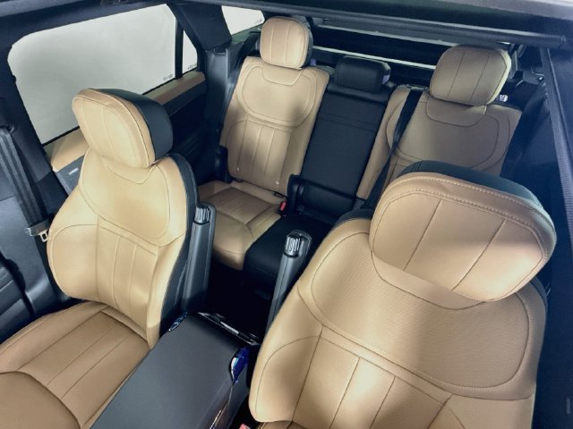 New 2027 Gray Land Rover Dynamic SE image 14