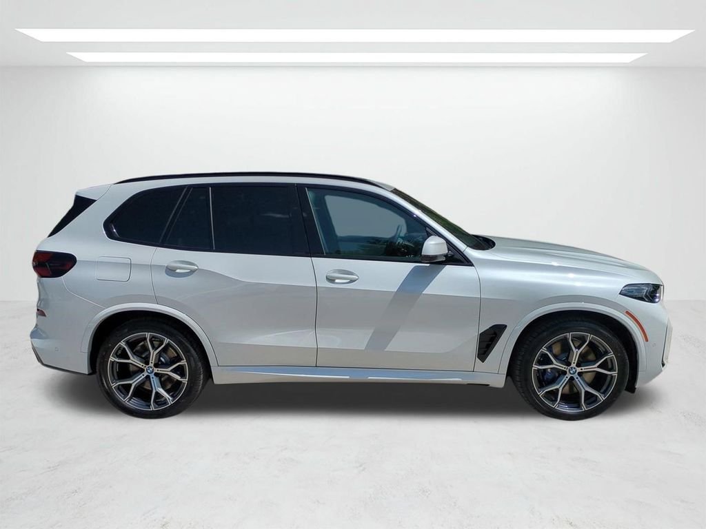 New 2026 White Metallic BMW xDrive50e image 3