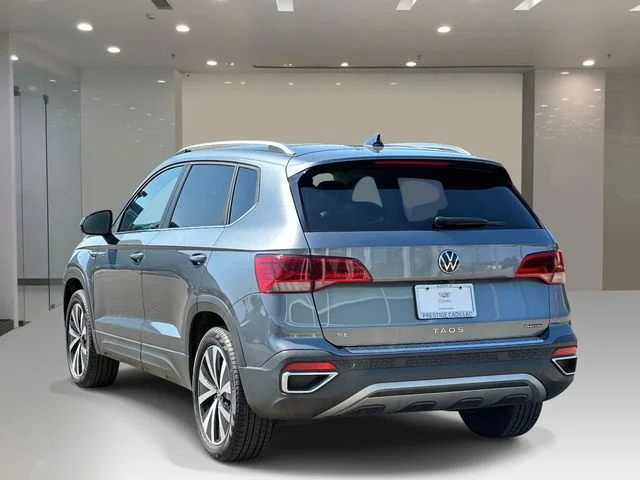 Used 2022 Gray Volkswagen 1.5T SE image 3