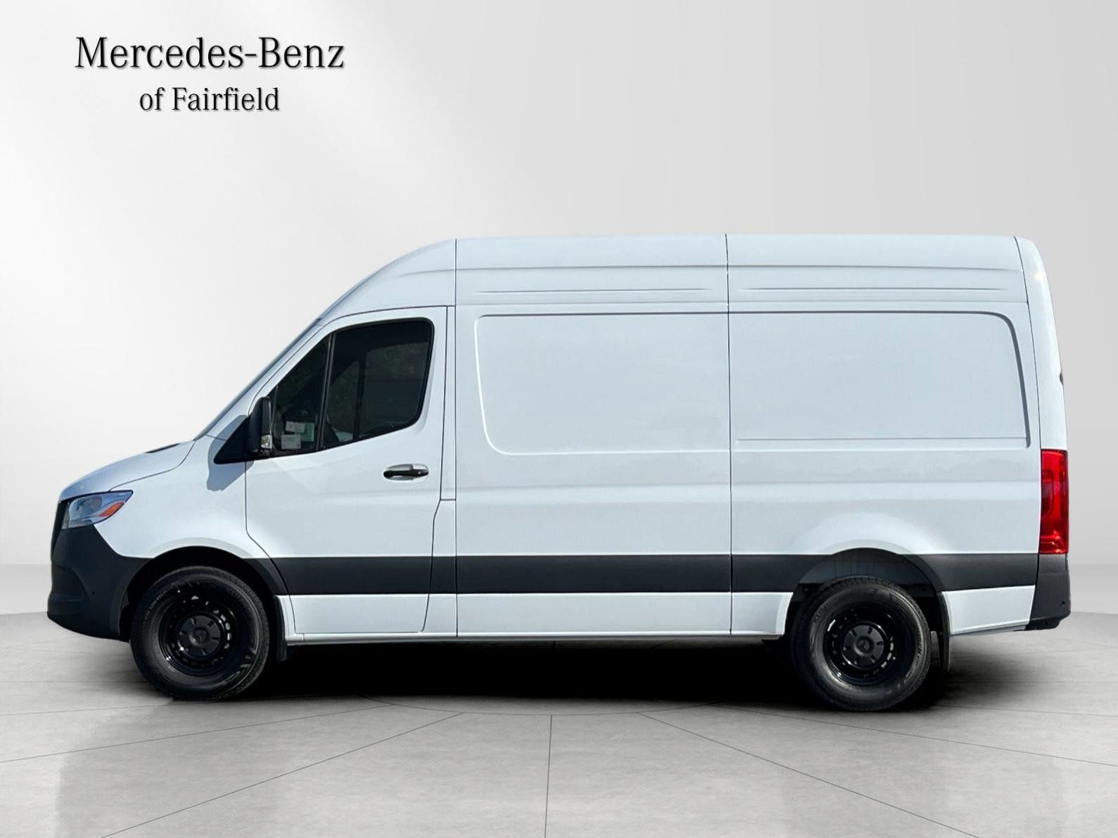 New 2026 Arctic White Mercedes-Benz Cargo 144 WB image 4